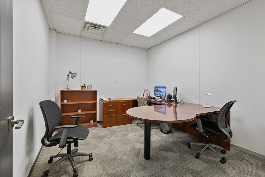 More Photos Of 1506 Staples Mill Rd, Richmond Office For Sale