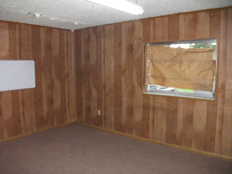 More Photos Of 6766 54th Ave N, Saint Petersburg Lodge Meeting Hall For Sale