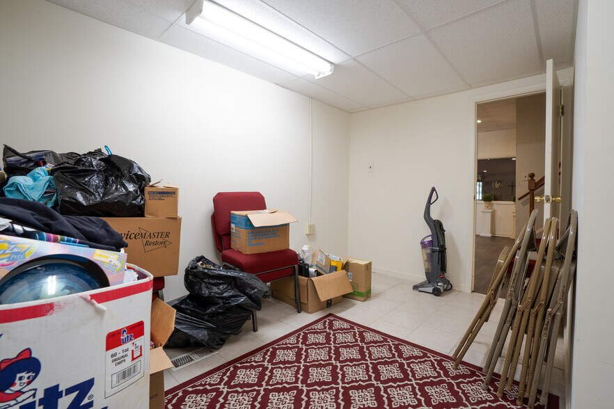 More Photos Of 1105-1107 N Broadway, Baltimore Specialty For Sale