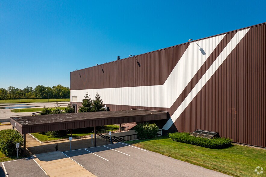 More Photos Of 6200 Riverside Dr, Cleveland Warehouse For Lease