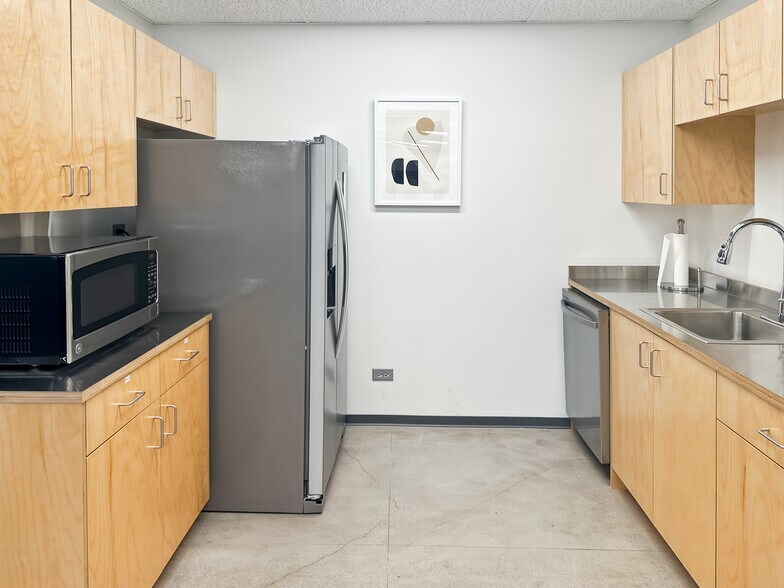 More Photos Of 400 W 48th Ave, Denver Coworking Space