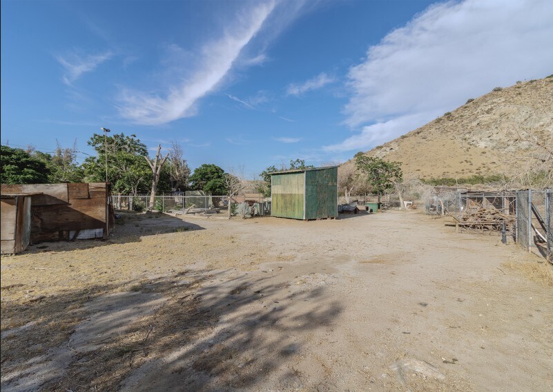 More Photos Of 34270 Cheseboro Rd, Palmdale Land For Sale
