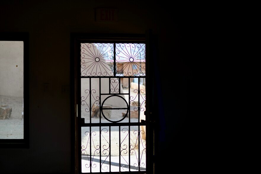 More Photos Of 62-64 St Francis Plaza, Ranchos De Taos Apartments For Sale