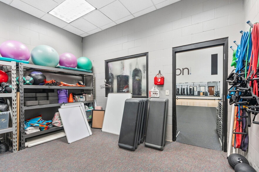 More Photos Of 2905 Lexington Ave S, Eagan Flex For Sale