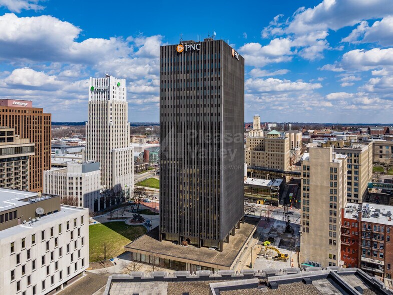 More Photos Of 1 Cascade Plz, Akron Office For Lease