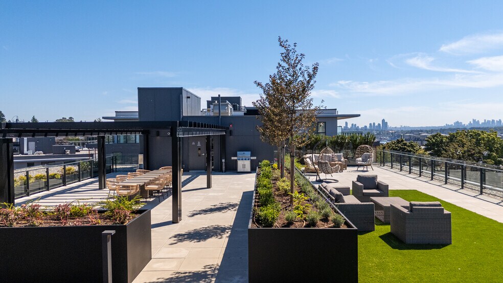 More Photos Of 422 3rd St E, North Vancouver Apartments For Lease