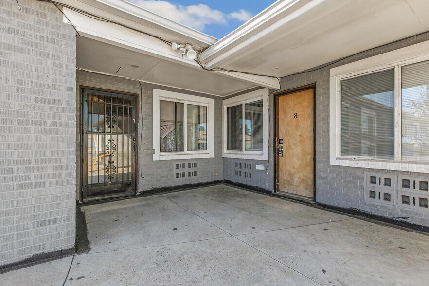 More Photos Of 1467 Joliet St, Aurora Apartments For Sale