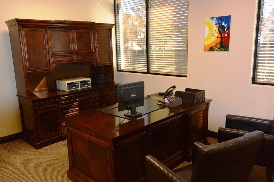More Photos Of 1880 E Warm Springs Rd, Las Vegas Loft Creative Space For Sale