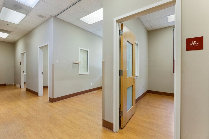 More Photos Of 1922 K M Wicker Memorial Dr, Sanford Medical For Lease