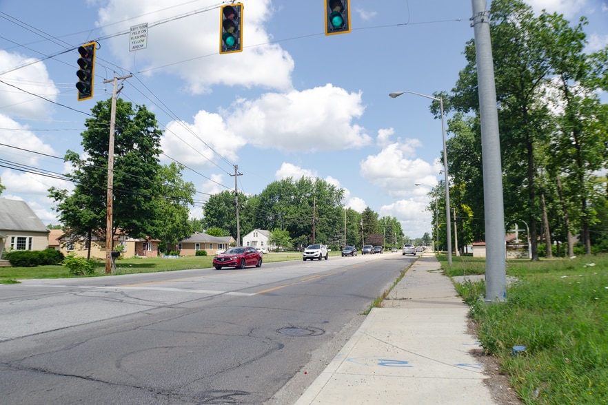 More Photos Of 1907 Getz Rd, Fort Wayne Land For Sale
