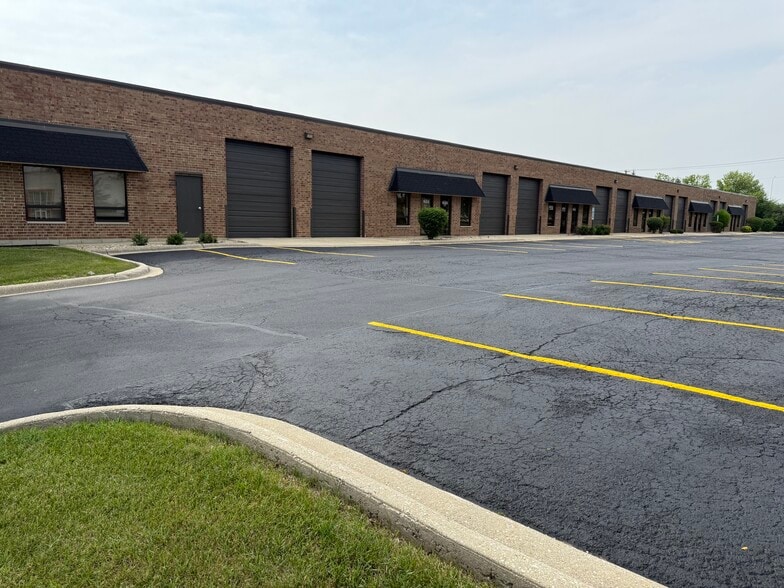 Primary Photo Of 1670-1690 Wright Blvd, Schaumburg Warehouse For Lease