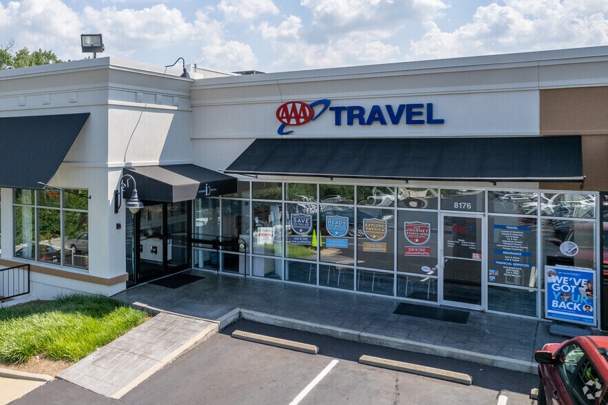 More Photos Of 8160-8180 Montgomery Rd, Cincinnati Unknown For Lease