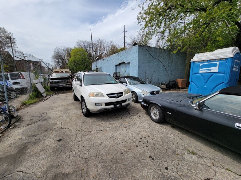 More Photos Of 1757-1765 Windrim Ave, Philadelphia Auto Repair For Sale