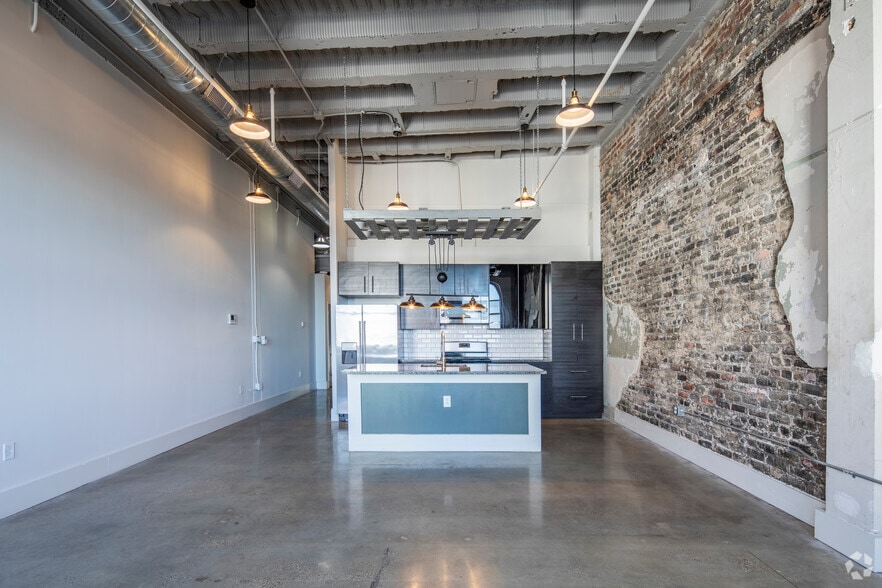 More Photos Of 111 19th St N, Birmingham Apartments For Sale