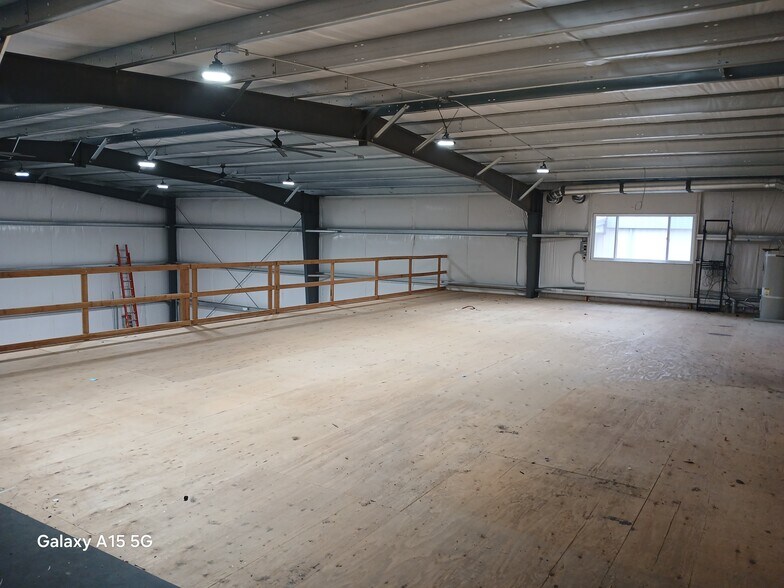 More Photos Of 2490 Ferry St SW, Albany Light Manufacturing For Lease