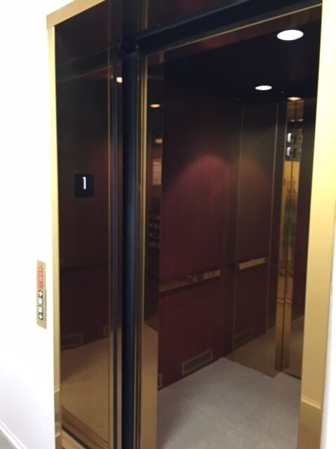 More Photos Of 24 W Chase St, Pensacola Office For Lease
