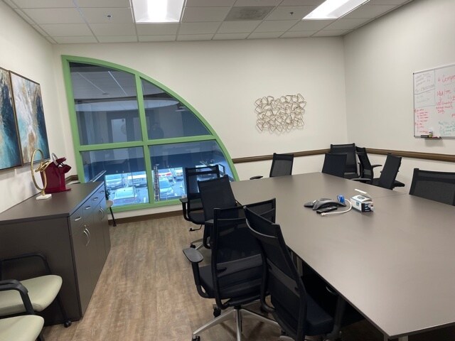 More Photos Of 3852 Dulles South Ct, Chantilly Warehouse For Lease