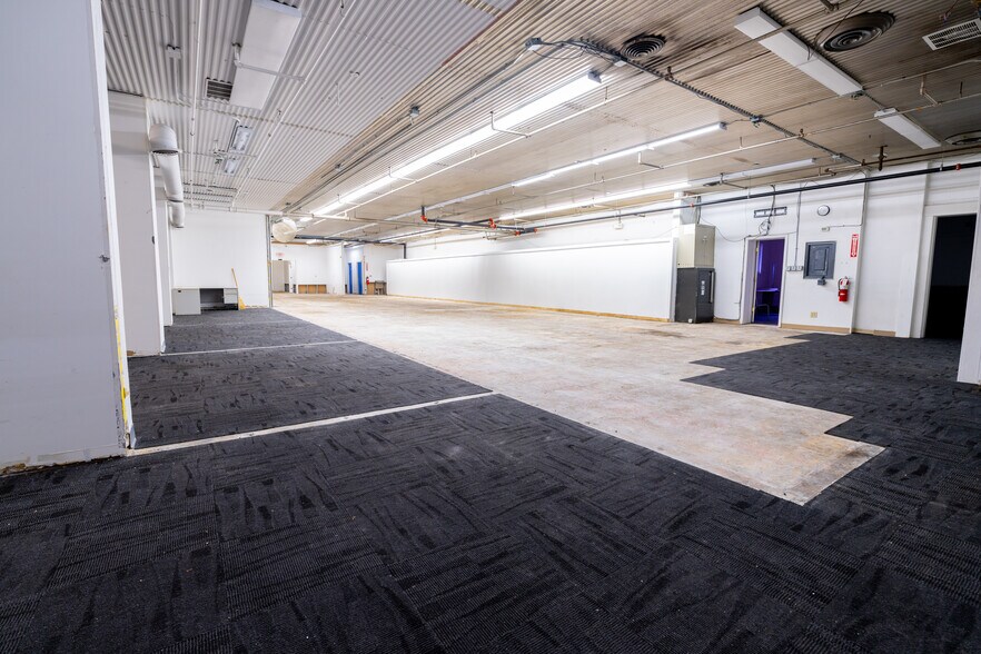 More Photos Of 21 1/2 W Main St, South Vienna Post Office For Sale