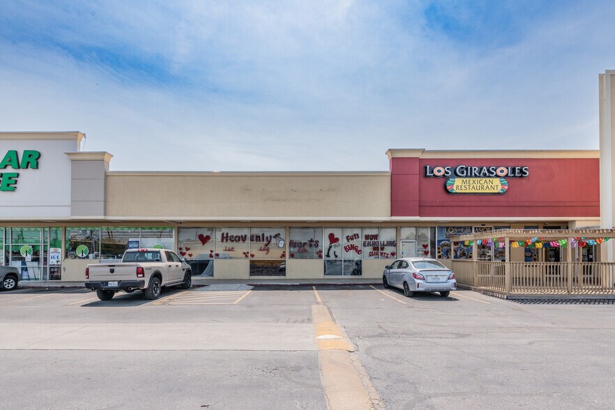 More Photos Of 2000-2038 Austin Dr, San Antonio Unknown For Lease