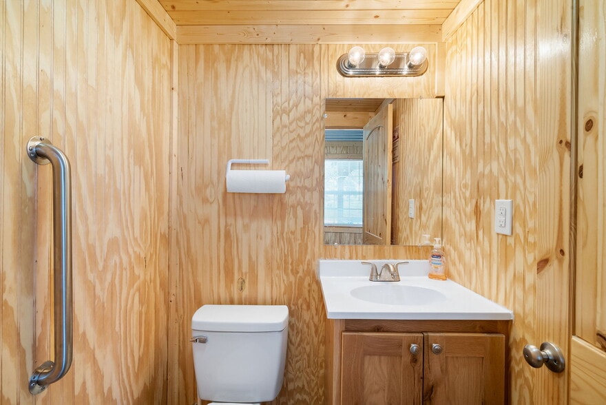 More Photos Of 351 My Ln, Millsap Trailer Camper Park For Sale