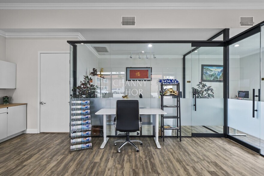 More Photos Of 9908 Artesia Blvd, Bellflower Storefront Retail Office For Sale