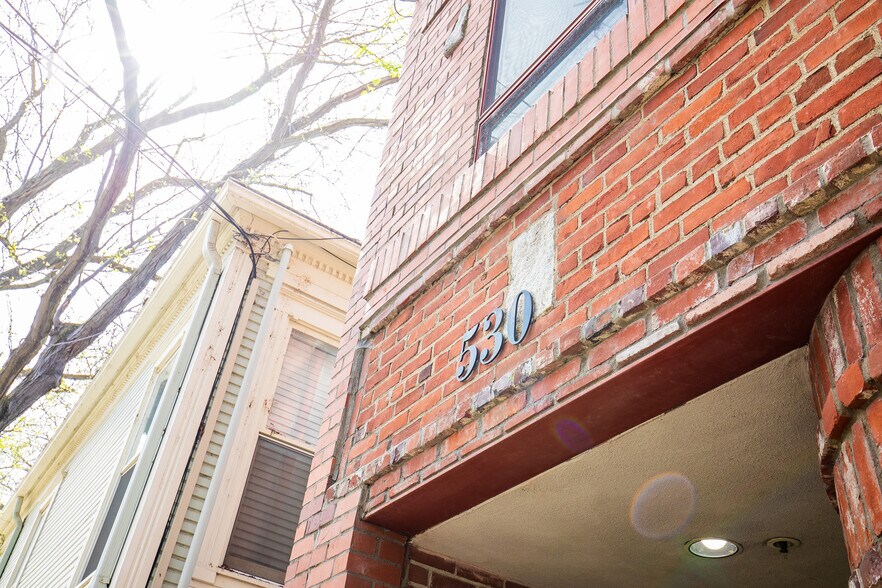 More Photos Of 520 9th St, Sacramento Office For Sale