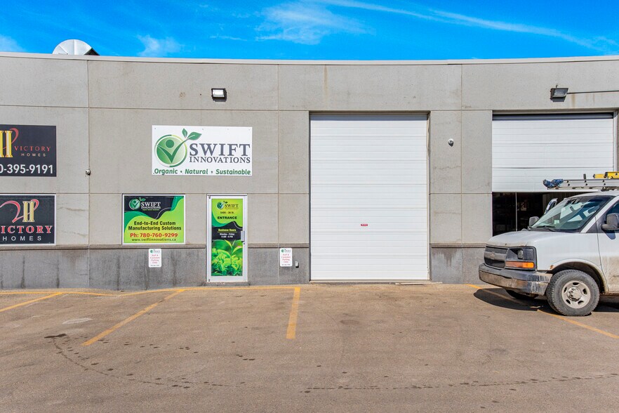 More Photos Of 5404-5420 36 St NW, Edmonton Service For Sale