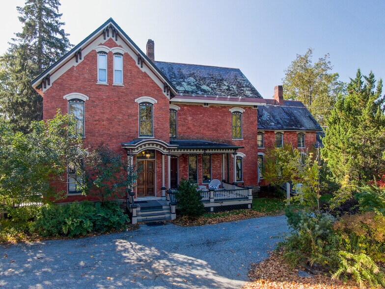 More Photos Of 5224 Shelburne Rd, Shelburne Apartments For Lease