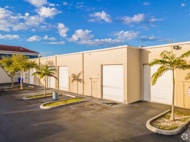 More Photos Of 1181 S Rogers Cir, Boca Raton Research And Development For Lease