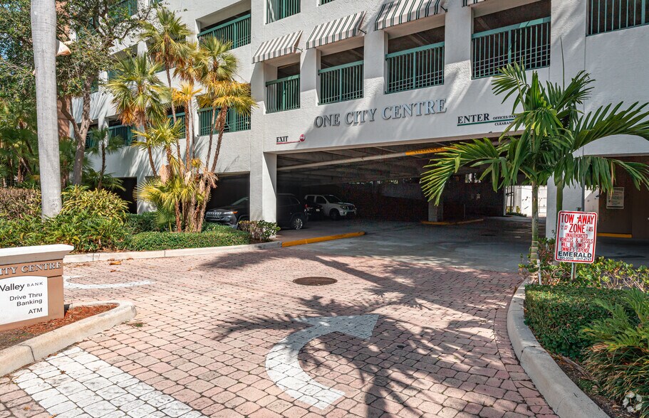 More Photos Of 1 N Federal Hwy, Boca Raton Office For Lease