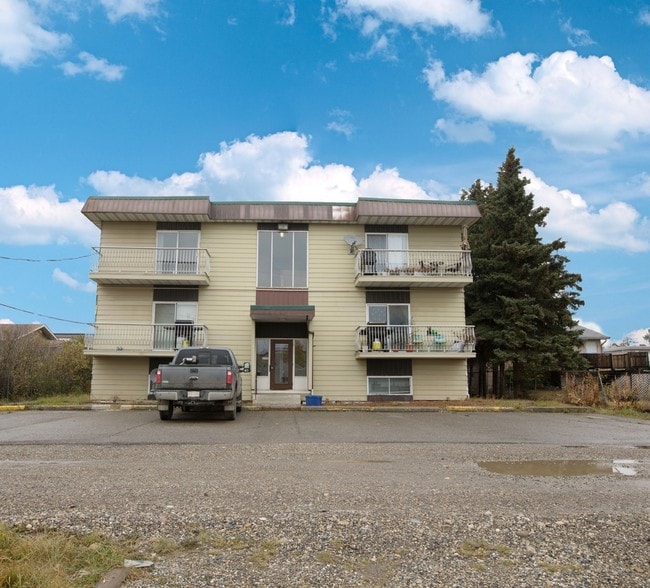 Primary Photo Of 9827 97 Ave, Fort St John Apartments For Sale