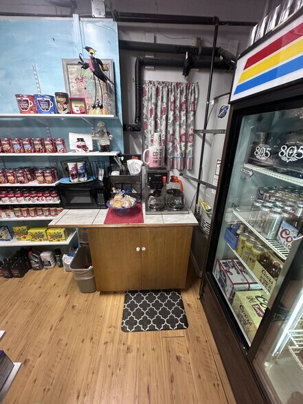 More Photos Of 430 S C St, Virginia City Hotel For Sale