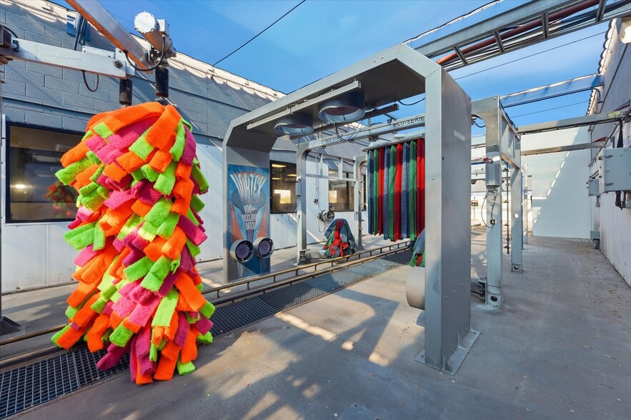 More Photos Of 615 W Ray Rd, Gilbert Carwash For Sale