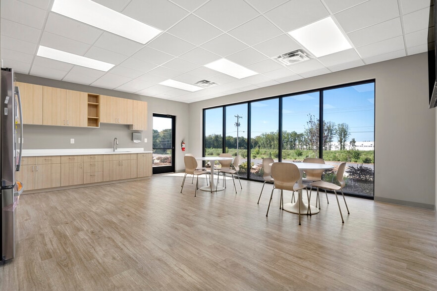 More Photos Of 2990 Brantley rd, Kannapolis Warehouse For Sale