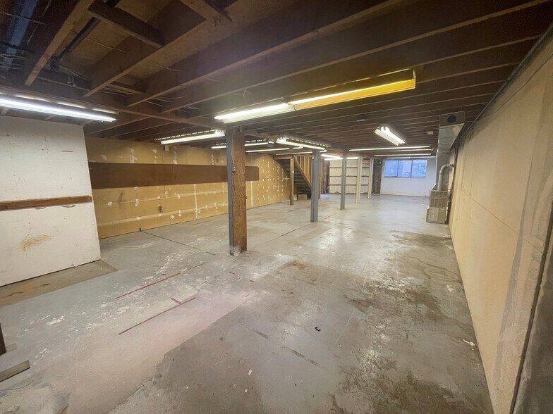More Photos Of 3009 Murray St, Port Moody Warehouse For Lease
