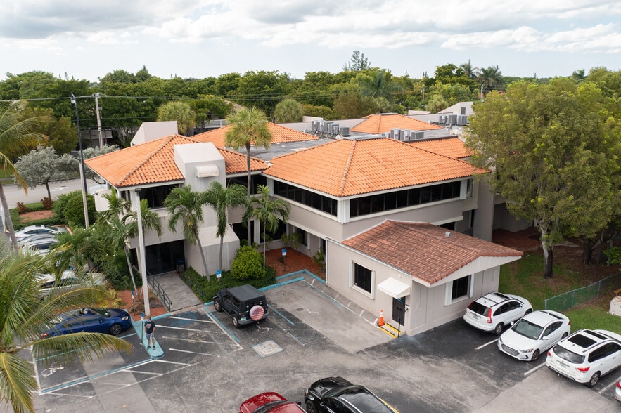 More Photos Of 7001 SW 97th Ave, Miami Office For Lease