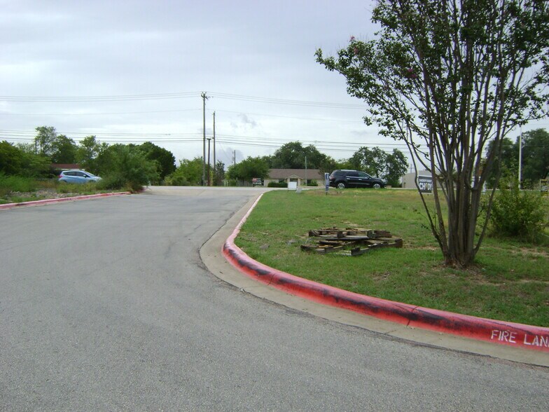 More Photos Of 225 E New Hope Dr, Cedar Park Land For Sale