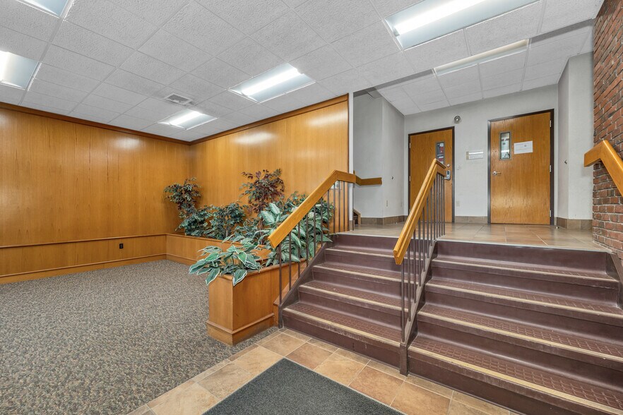 More Photos Of 231 Sutton St, North Andover Medical For Sale