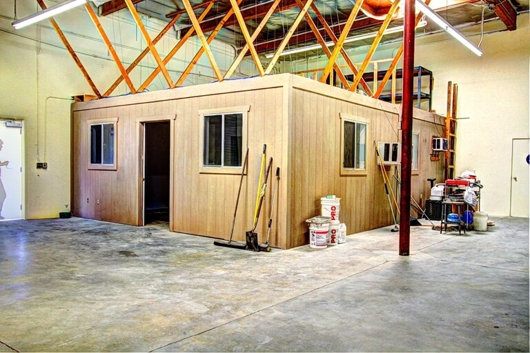 More Photos Of 1210 E Lexington Ave, Pomona Warehouse For Lease