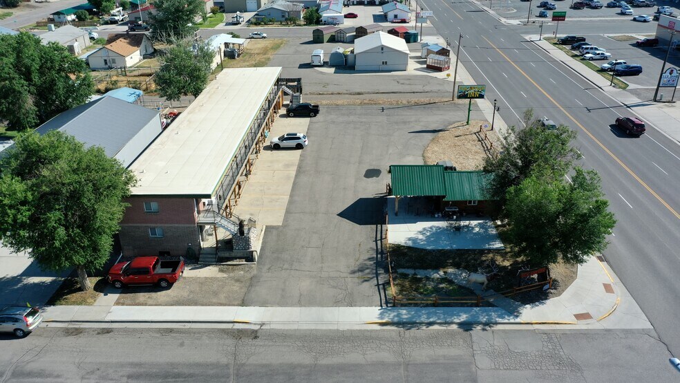 More Photos Of 501 S 6th St, Thermopolis Hotel For Sale