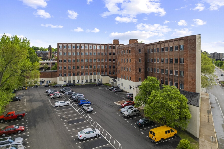 More Photos Of 71 Catlin St, Meriden Multifamily For Sale