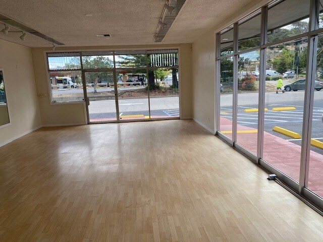 More Photos Of 947-959 Front St, Novato General Retail For Lease