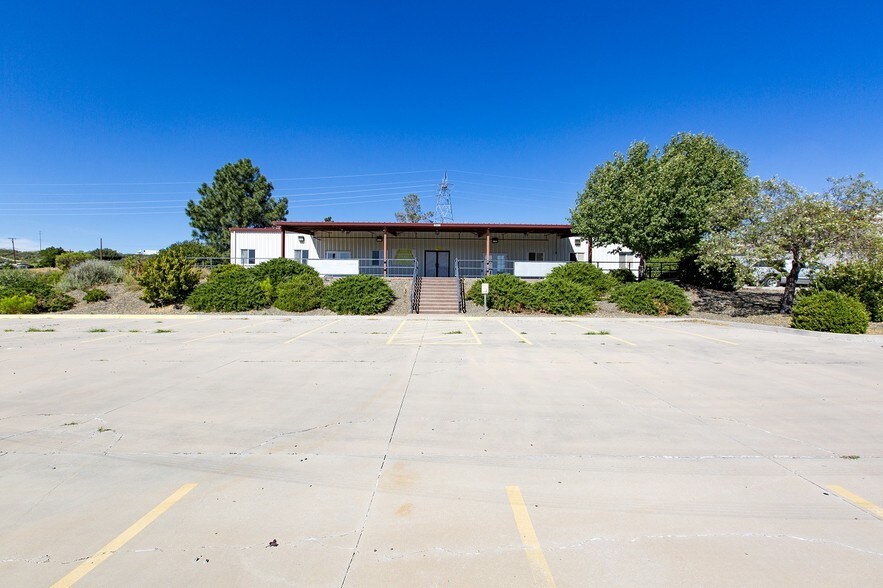 More Photos Of 10456 S Highway 69, Mayer Restaurant For Lease