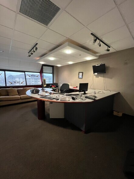 More Photos Of 600 Beacon Pkwy W, Birmingham Medical For Lease