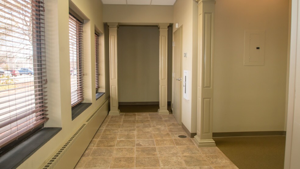 More Photos Of 67 Sand Pit Rd, Danbury Medical For Lease