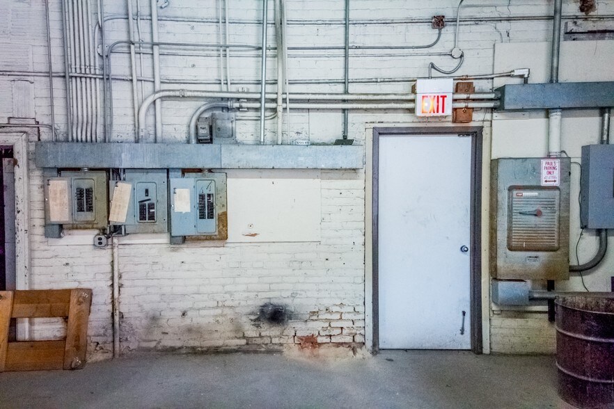 More Photos Of 3800-3812 Euclid Ave, Cleveland Light Manufacturing For Lease