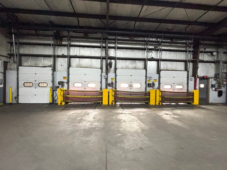 More Photos Of 100 Rayovac Ct, Fennimore Manufacturing For Lease