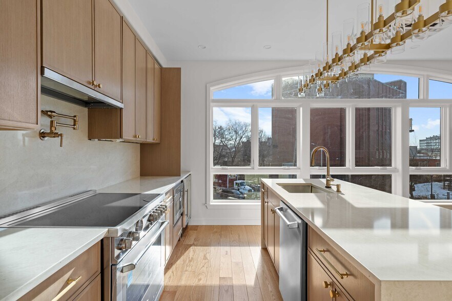 More Photos Of 41 Summit St, Brooklyn Apartments For Sale