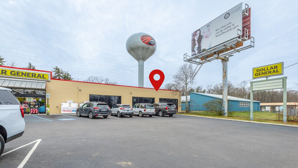 More Photos Of 3703 Taft Hwy, Signal Mountain Storefront For Sale