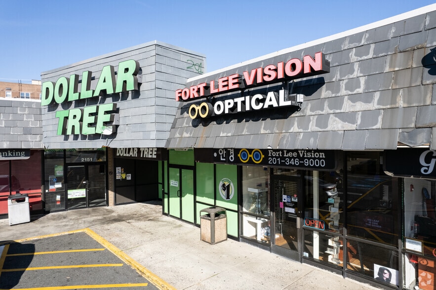More Photos Of 2151 Lemoine Ave, Fort Lee Storefront For Lease